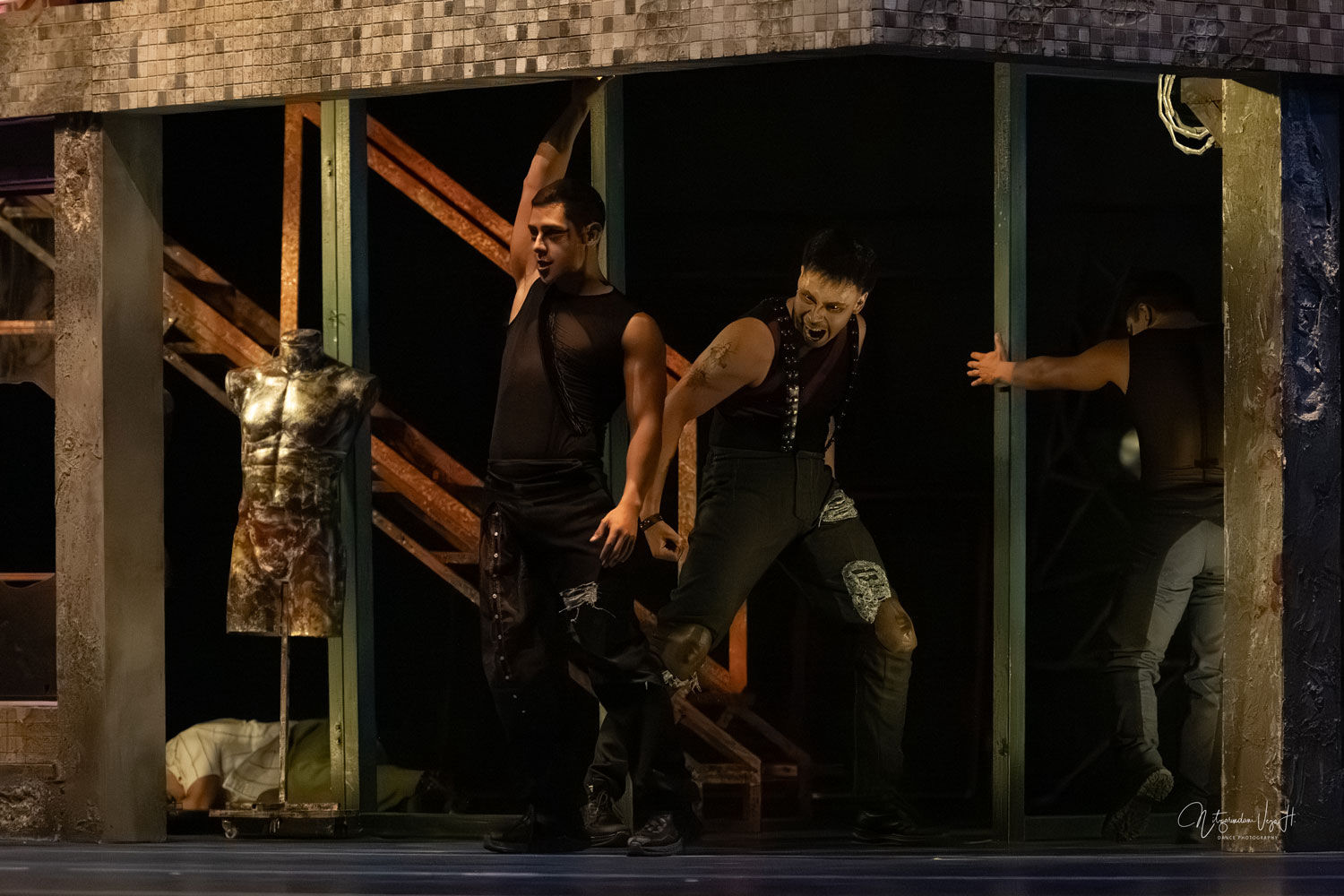 Aksenti - El Mandarin Milagroso