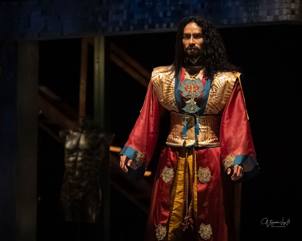 Aksenti - El Mandarin Milagroso