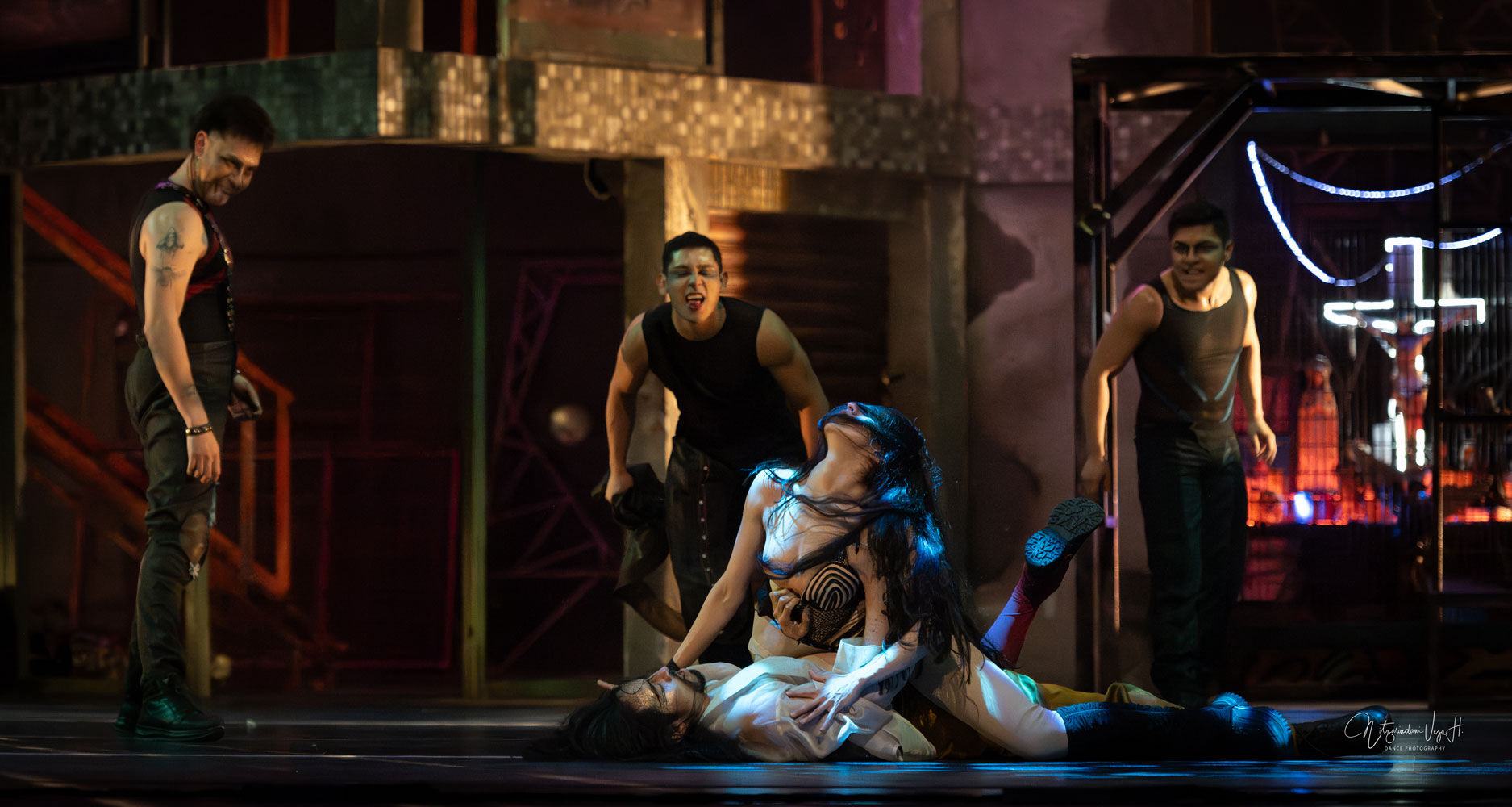 Aksenti - El Mandarin Milagroso